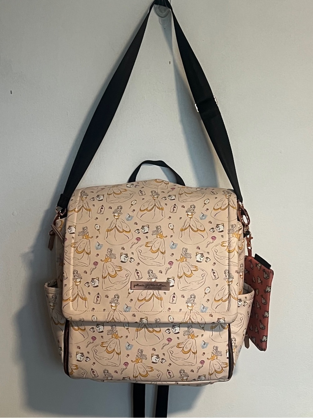Pitunia Pickle bottom Disney Princess Belle Diaper Bag. - Picture 6 of 9